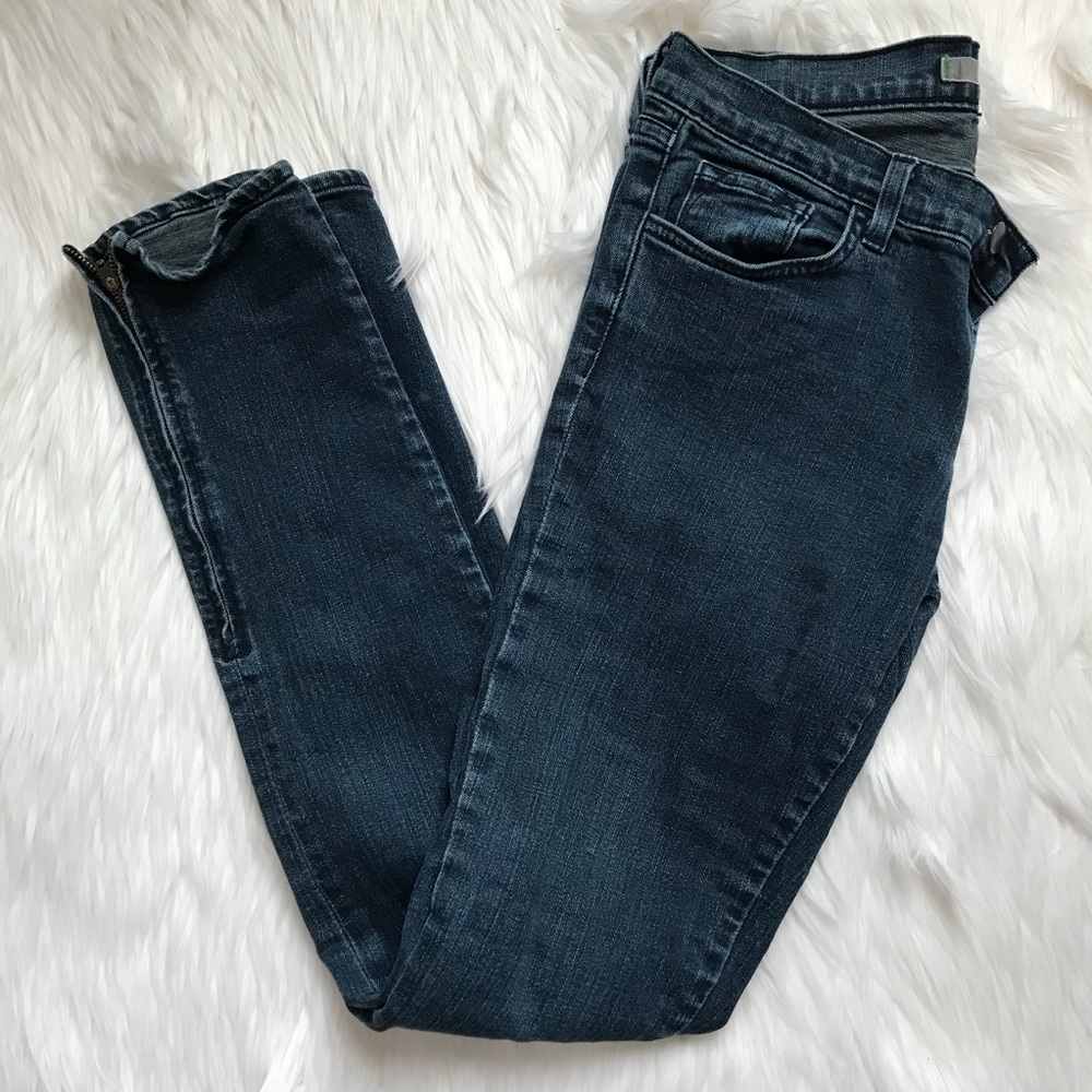 J Brand The Deal Skinny Jeans w Zipper Hem 29R